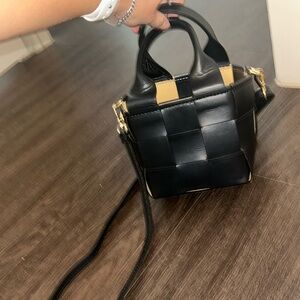 Persaman New York Leather Quilted Handle/crossbody Bag